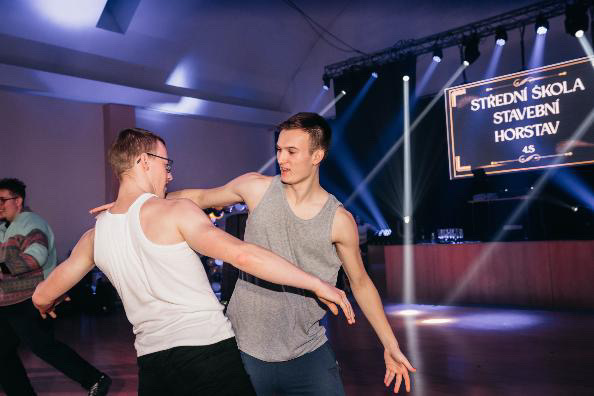 68EFB31E-2AB8-4BC6-9954-3DED23A733F9