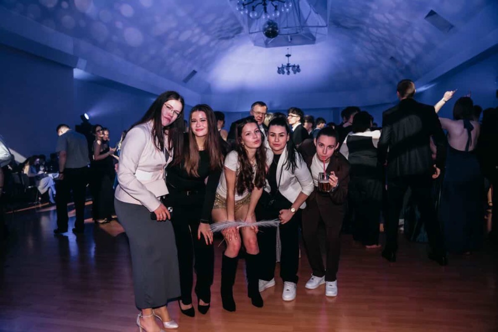 82792274-FD8F-40A2-967F-A527958B0B02