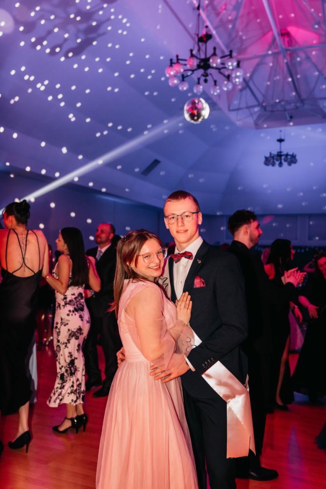 B2F263C3-59EC-47E1-9EE7-44ECBFF8C07F