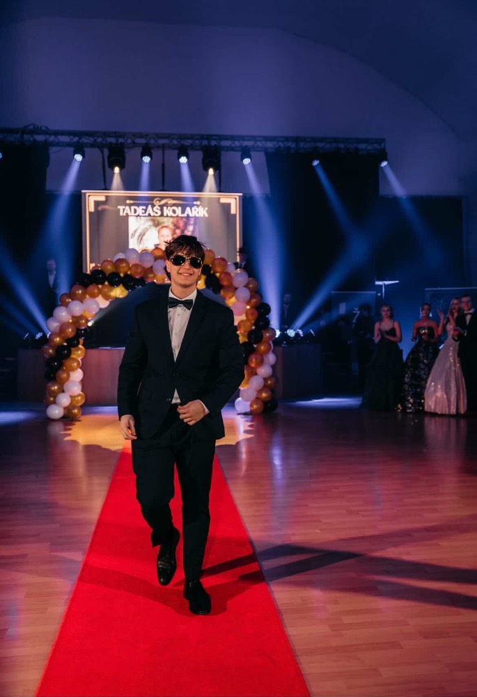 F72BC2FF-B3AB-4C1A-926E-C273399C27B4